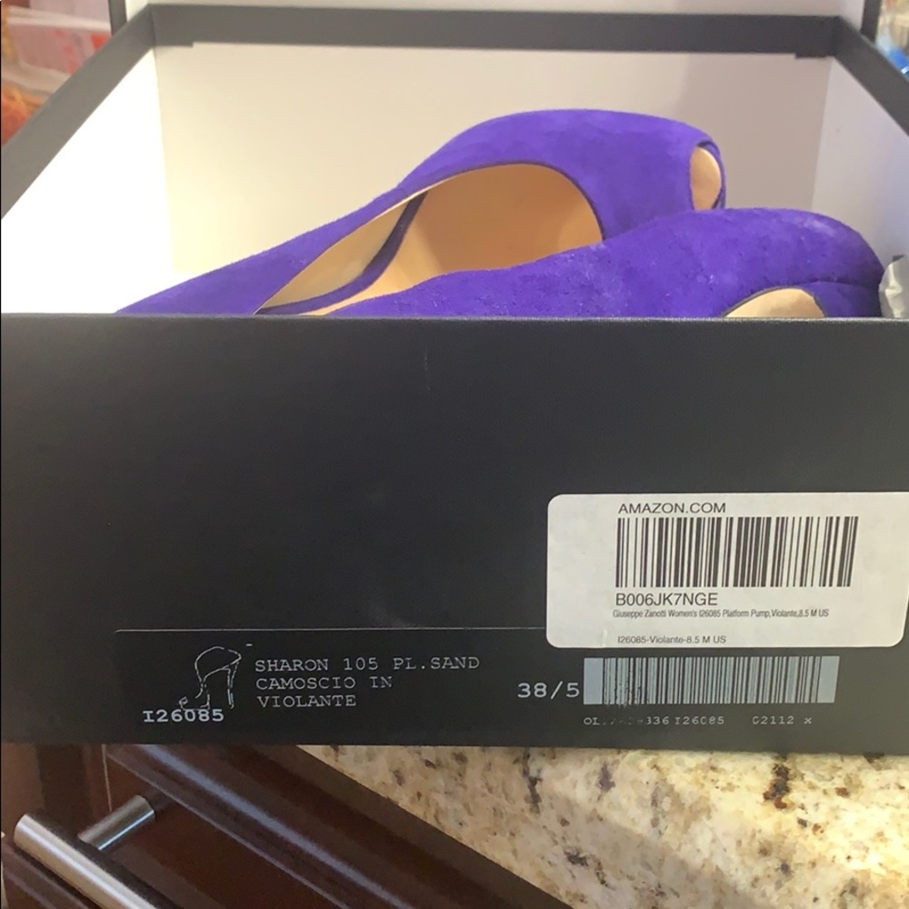 Giuseppe Zanotti Sharon Platform Peep Toe Pump - Picture 8 of 8